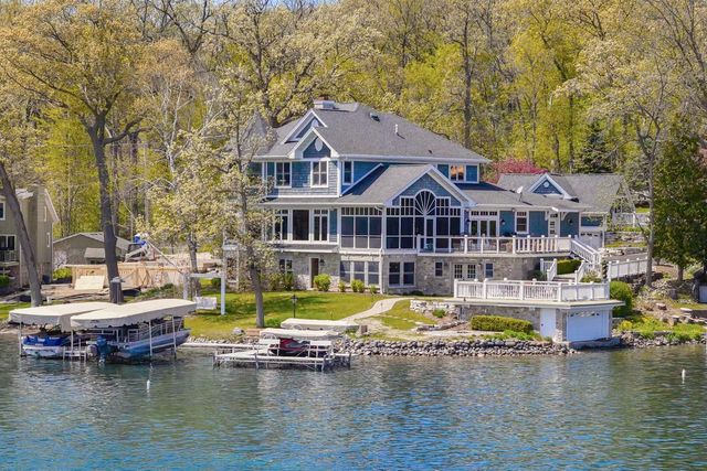 W5539 Oak Park ROAD, Elkhorn, WI 53121