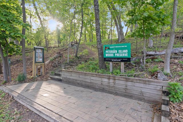 W5539 Oak Park ROAD, Elkhorn, WI 53121