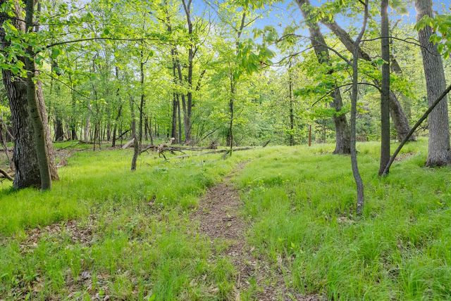 W5539 Oak Park ROAD, Elkhorn, WI 53121