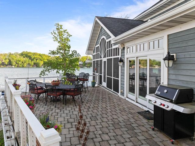 W5539 Oak Park ROAD, Elkhorn, WI 53121