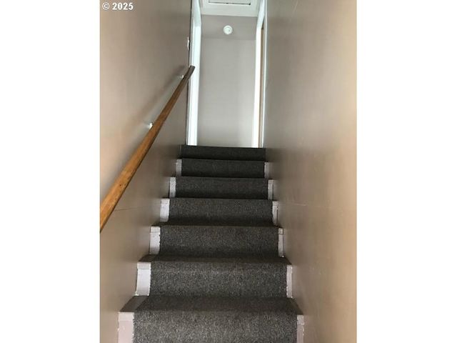 503 W 7TH St, Wallowa, OR 97885