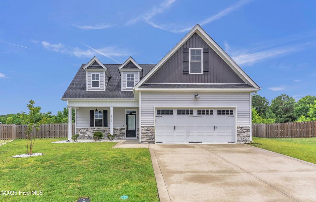 1309 Rooster Court, Castle Hayne, NC 28429