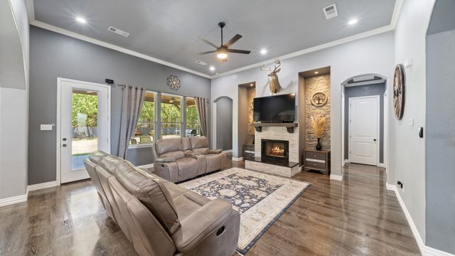 401 May Road, Seagoville, TX 75159