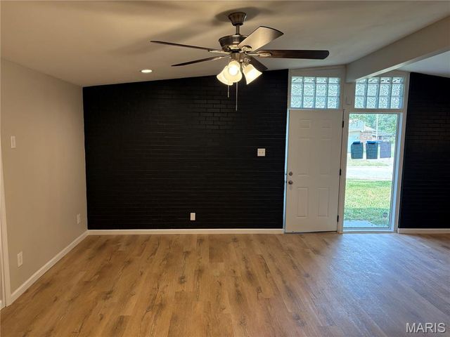 8410 Bayberry Drive, Berkeley, MO 63134