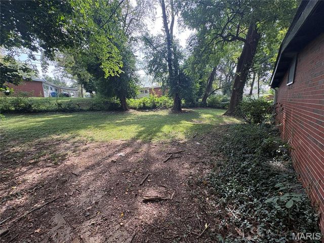 8410 Bayberry Drive, Berkeley, MO 63134