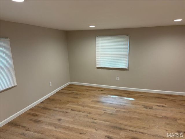 8410 Bayberry Drive, Berkeley, MO 63134