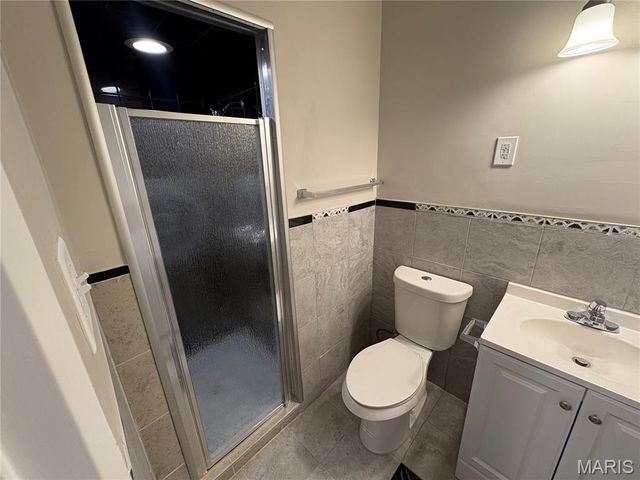 8410 Bayberry Drive, Berkeley, MO 63134