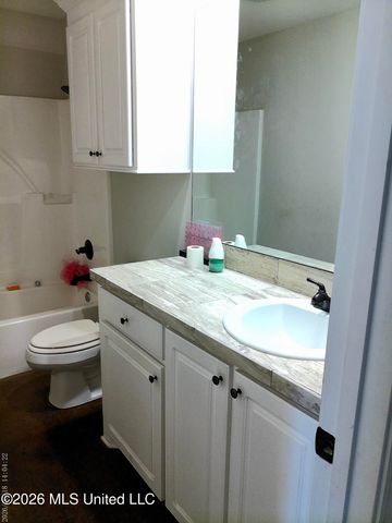 552 Fairway Avenue, Byram, MS 39272