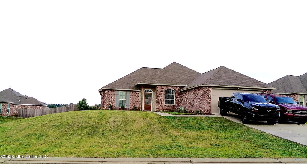 552 Fairway Avenue, Byram, MS 39272