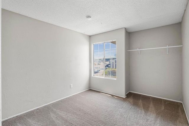 231 Riverview Way, Oceanside, CA 92057