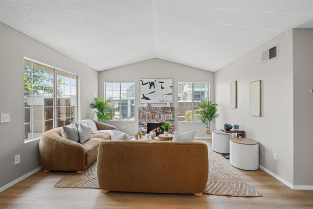 231 Riverview Way, Oceanside, CA 92057