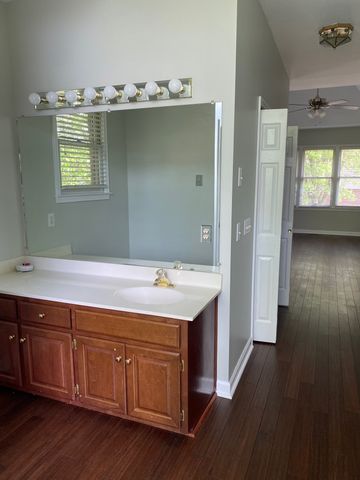 501 S Lakeridge Pl, Nashville, TN 37214