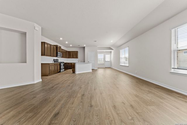 611 Fluted Shoals, Cibolo, TX 78108