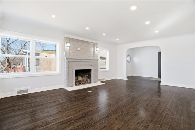 297 E Lakeview Avenue 0, Round Lake Beach, IL 60073