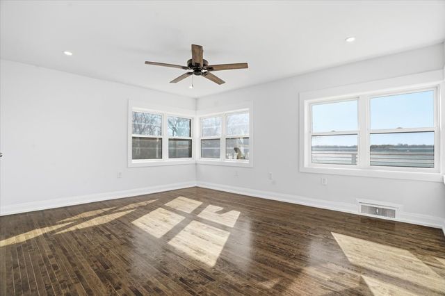 297 E Lakeview Avenue 0, Round Lake Beach, IL 60073
