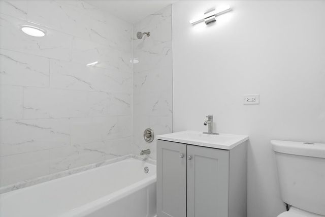 297 E Lakeview Avenue 0, Round Lake Beach, IL 60073