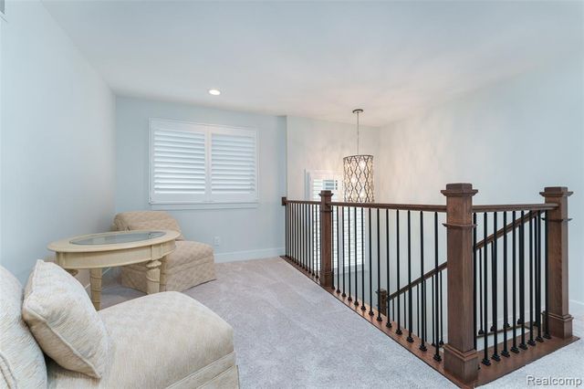 8250 Stoney Creek Drive, South Lyon, MI 48178