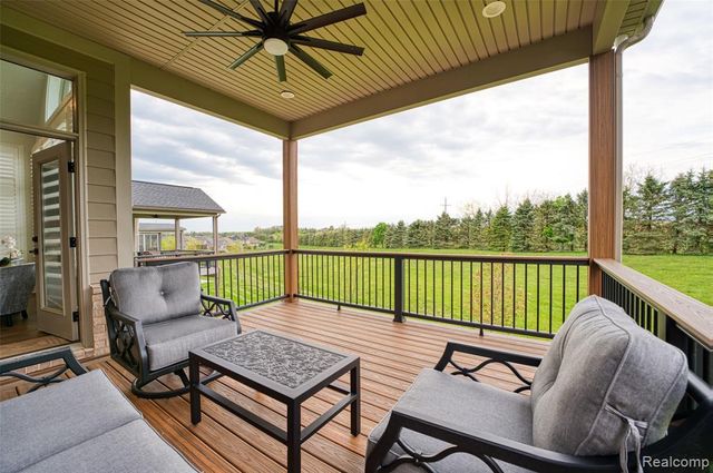 8250 Stoney Creek Drive, South Lyon, MI 48178