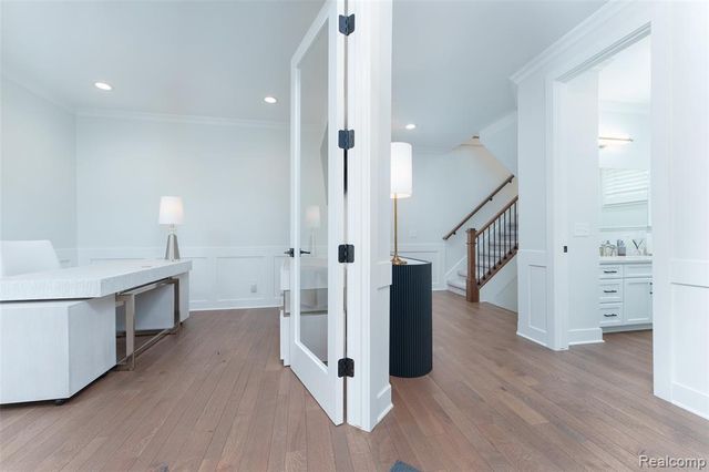 8250 Stoney Creek Drive, South Lyon, MI 48178