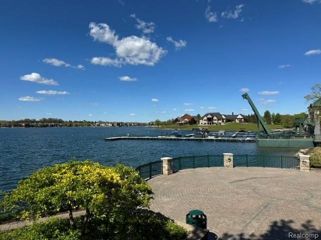 8250 Stoney Creek Drive, South Lyon, MI 48178