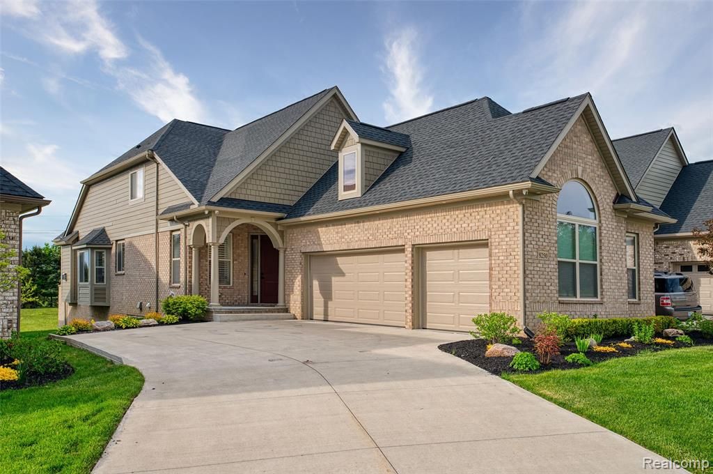 8250 Stoney Creek Drive, South Lyon, MI 48178