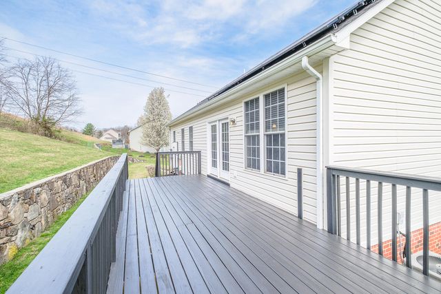 1687 Trinity RD, Troutville, VA 24175