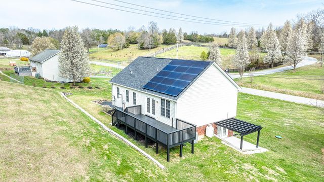 1687 Trinity RD, Troutville, VA 24175