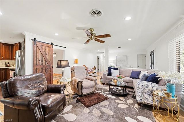 1488 Spring Hill Circle, Kernersville, NC 27284