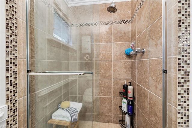 1488 Spring Hill Circle, Kernersville, NC 27284
