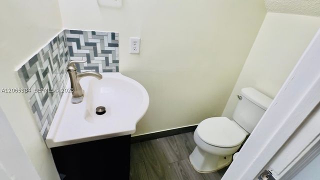 6625 Winfield Blvd 4-D, Margate, FL 33063