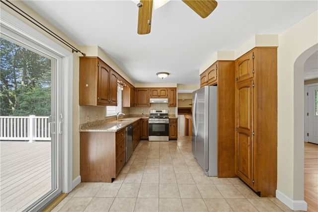 33 Shirley Drive, Cumberland, RI 02864
