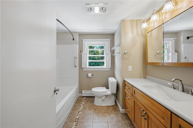 33 Shirley Drive, Cumberland, RI 02864