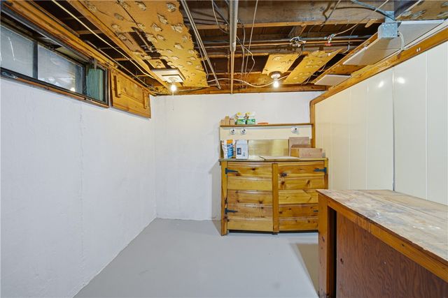 33 Shirley Drive, Cumberland, RI 02864