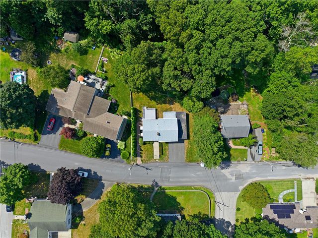 33 Shirley Drive, Cumberland, RI 02864