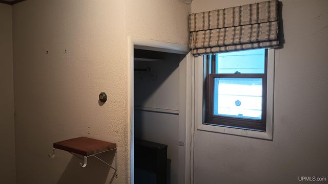 409 S Peck Street, Bessemer, WI 54952