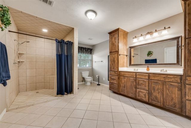 215 Surveyors Road, Krugerville, TX 76227