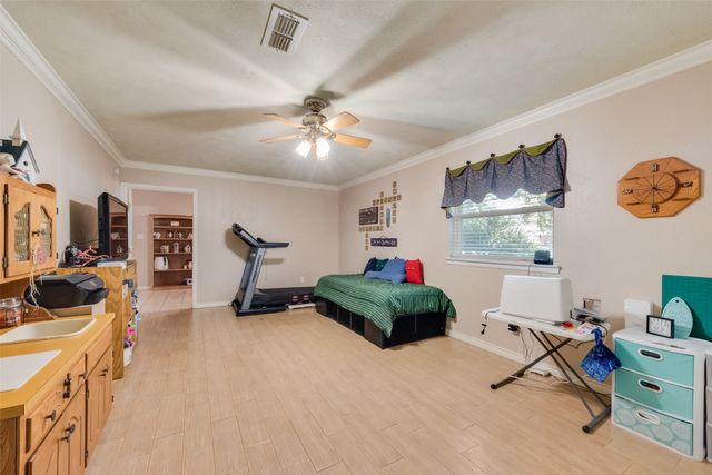 215 Surveyors Road, Krugerville, TX 76227