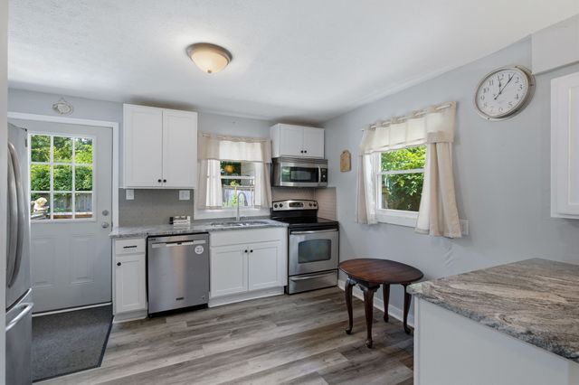 328 N Blakemore Ave, Gallatin, TN 37066