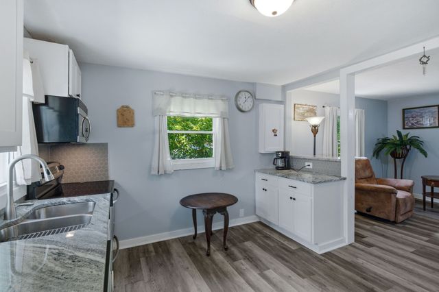 328 N Blakemore Ave, Gallatin, TN 37066