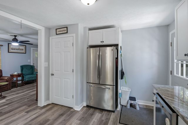 328 N Blakemore Ave, Gallatin, TN 37066