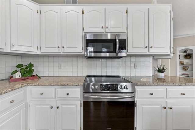 14301 Barton Street, Overland Park, KS 66221