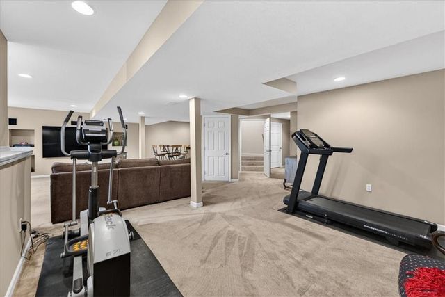 14301 Barton Street, Overland Park, KS 66221