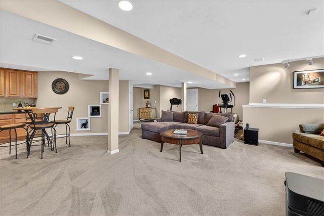 14301 Barton Street, Overland Park, KS 66221