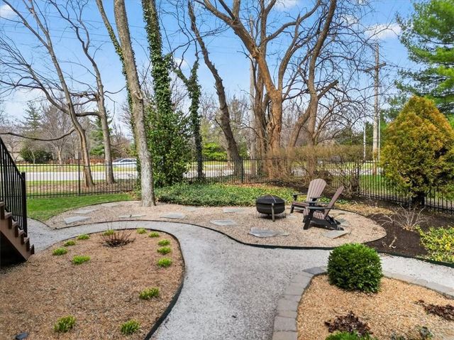 14301 Barton Street, Overland Park, KS 66221