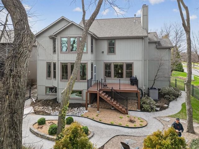 14301 Barton Street, Overland Park, KS 66221