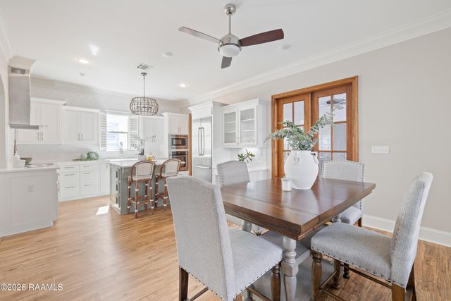 205 W Vallauris Drive, Lafayette, LA 70507