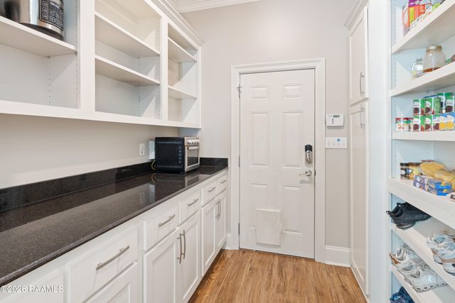 205 W Vallauris Drive, Lafayette, LA 70507