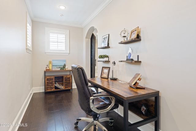 205 W Vallauris Drive, Lafayette, LA 70507