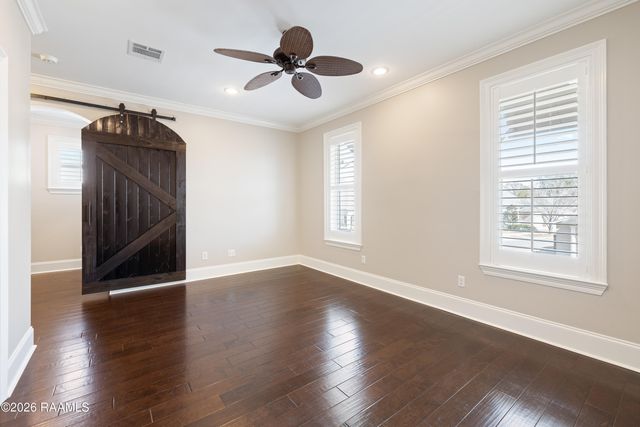 205 W Vallauris Drive, Lafayette, LA 70507