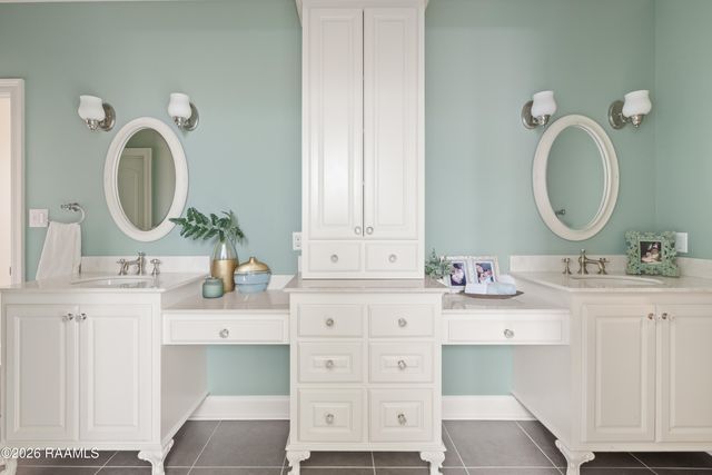 205 W Vallauris Drive, Lafayette, LA 70507